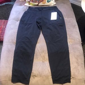 Athleta Black Crops